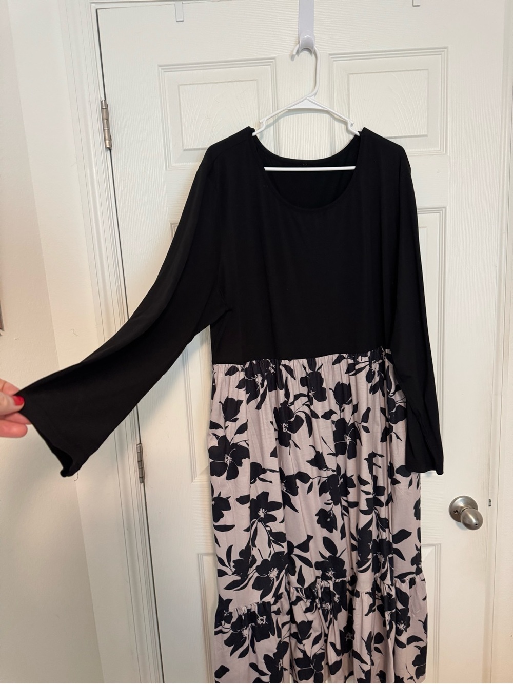 Black & Cream Floral Long Sleeve Maxi Dress